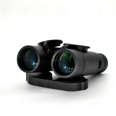 Centro que se enfoca cazando el telescopio binocular, prismáticos de la prisma de tejado 10x42